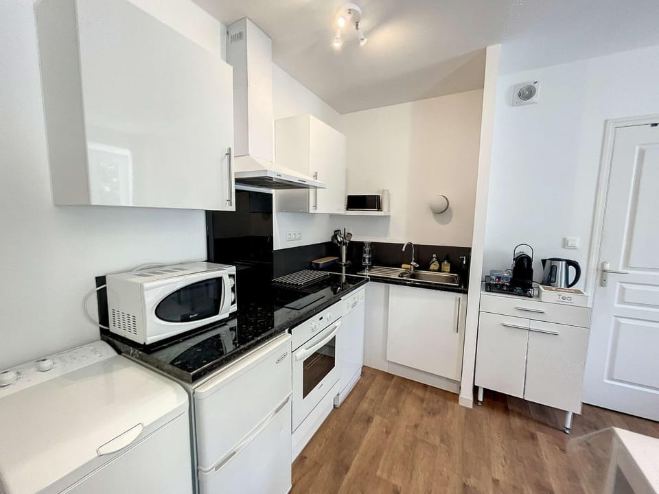 Appartement cosy avec ascenseur à 150m de la plage et casino, wifi gratuit - FR-1-361-330 Apartment in Granville