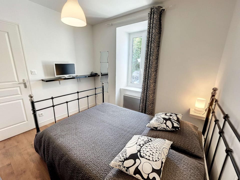Appartement cosy avec ascenseur à 150m de la plage et casino, wifi gratuit - FR-1-361-330 Apartment in Granville