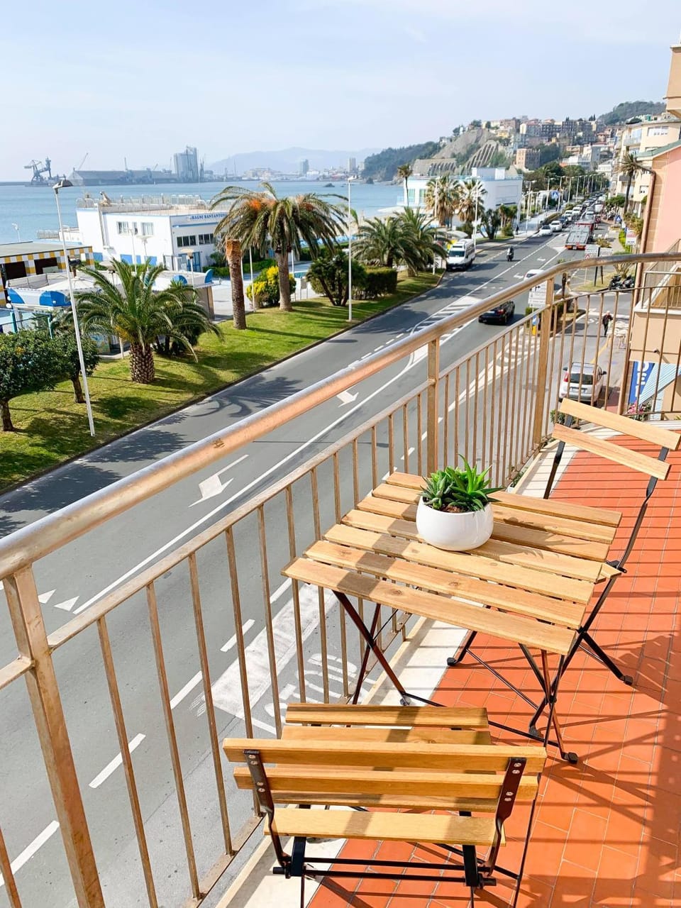 Balcony/Terrace, City view