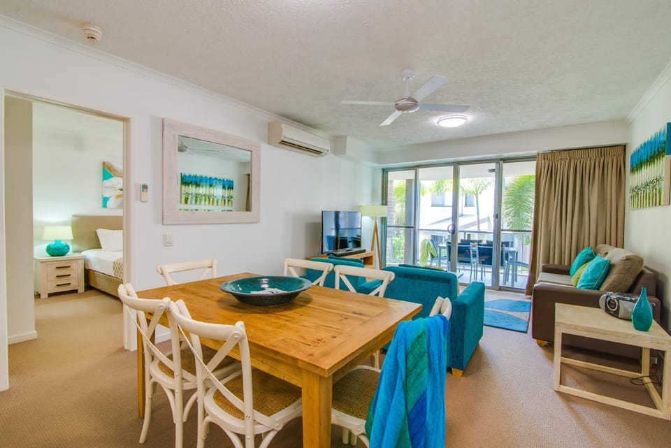 Bed, TV and multimedia, Balcony/Terrace, Seating area, Dining area, Bedroom