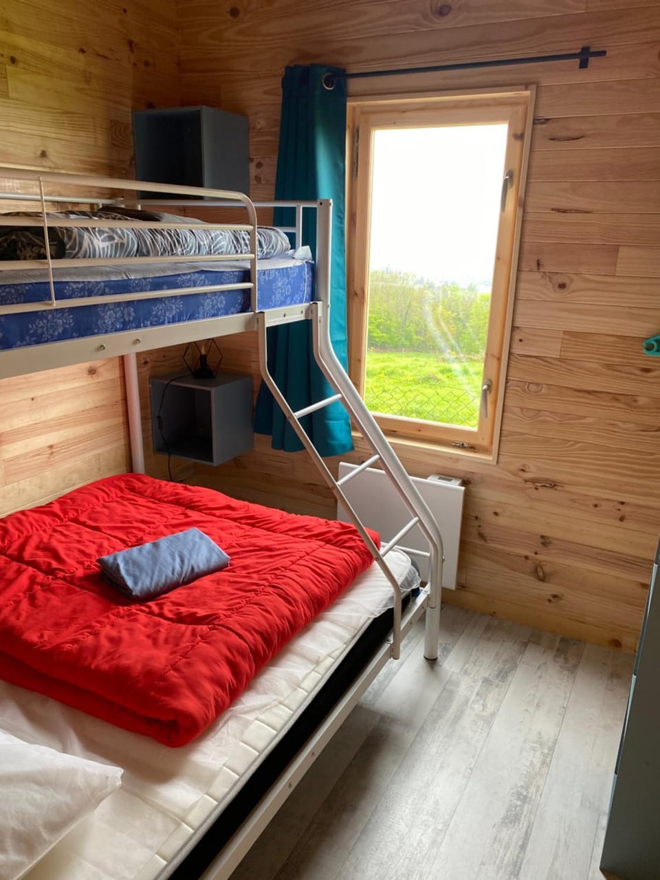 bunk bed