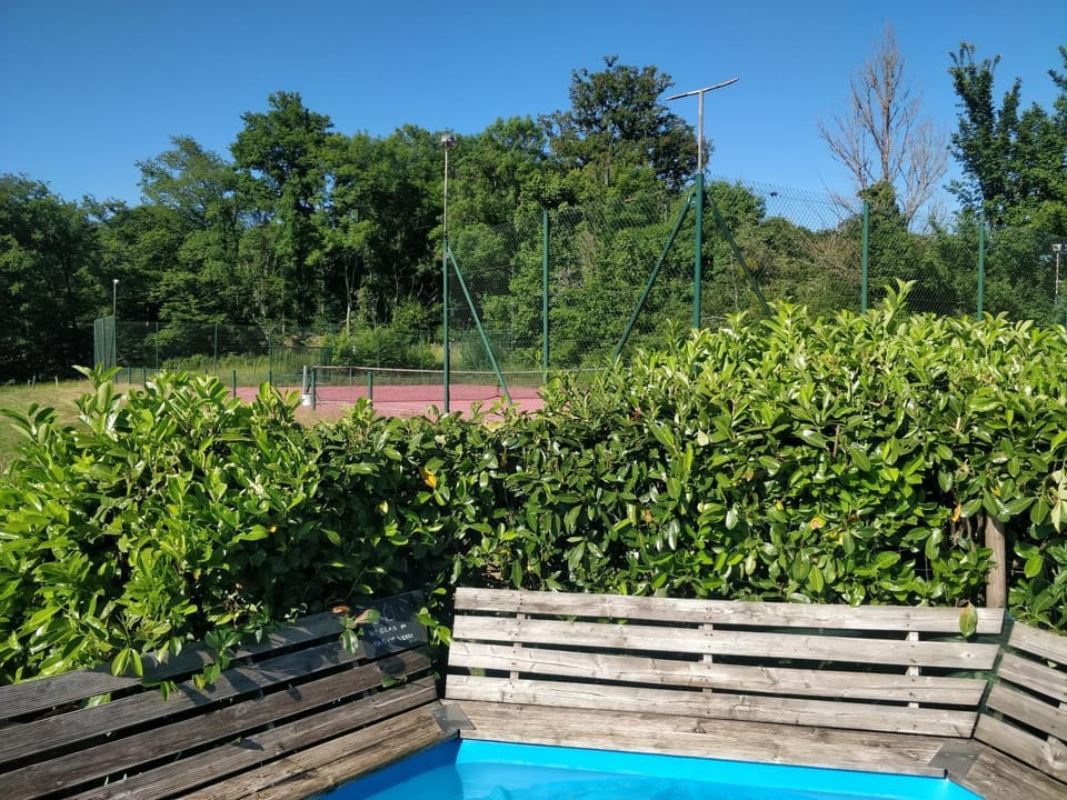La Vache Tennis Privé House in Bourgogne-Franche-Comté
