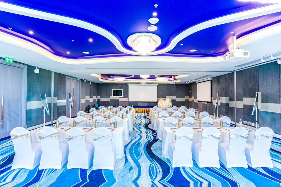 Meeting/conference room