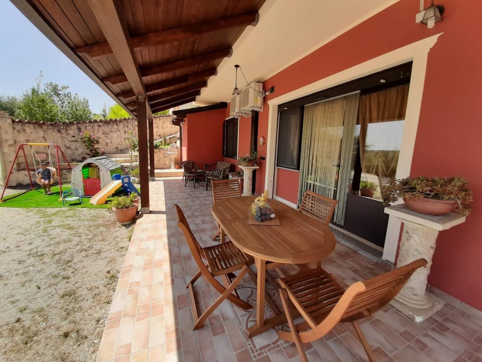 Patio, Garden