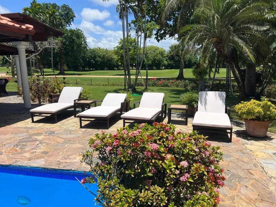 Golfcourse, Swimming pool