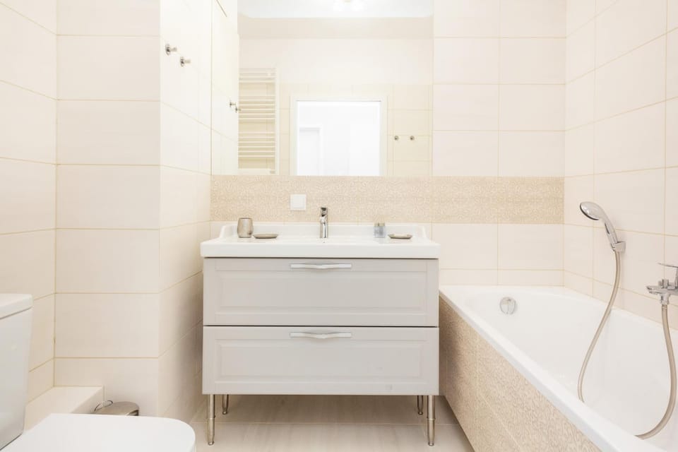 Bathroom, Bathroom
