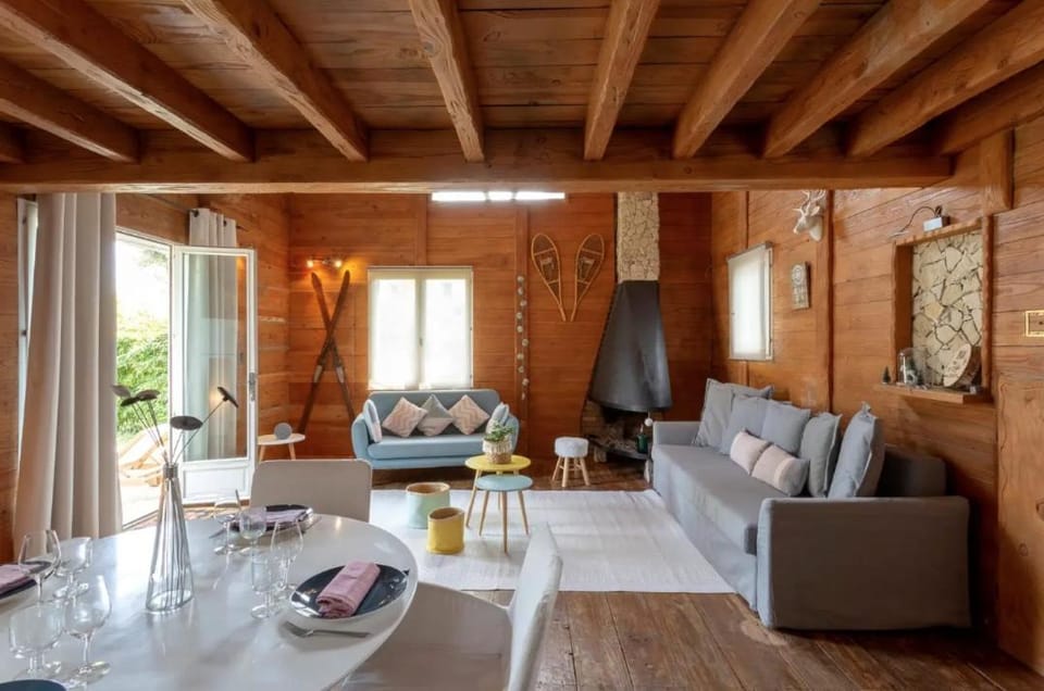 L'Esprit Montpel "La Cabane-Chalet de Montagne" Apartment in Occitanie