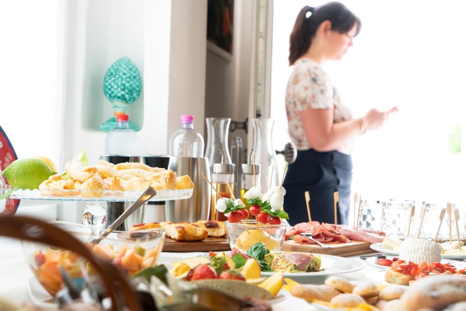 Continental breakfast, Buffet breakfast, Italian breakfast