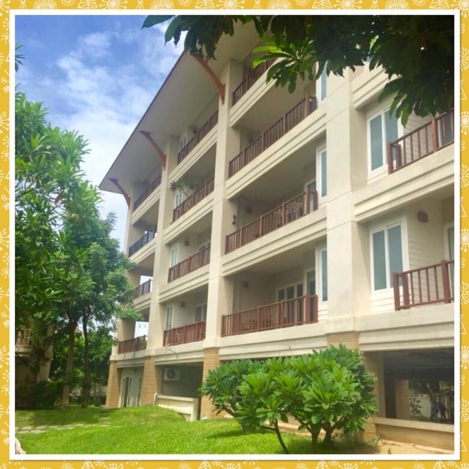 Facade/entrance, Bird's eye view, Garden, Balcony/Terrace, Garden view, Pool view