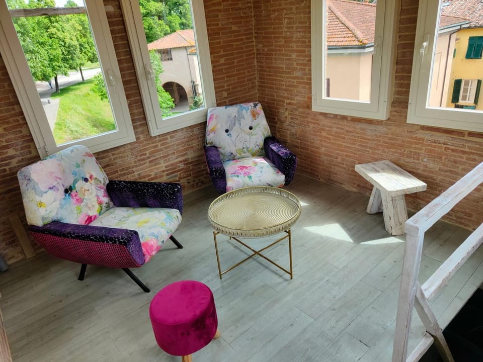 View (from property/room), Balcony/Terrace, Seating area