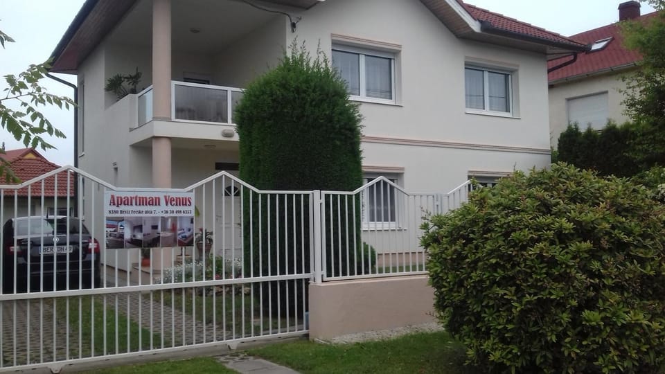 Apartman Venus Vacation rental in Hévíz