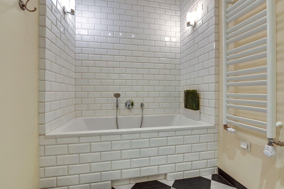 Shower, Toilet, Bathroom, Bath