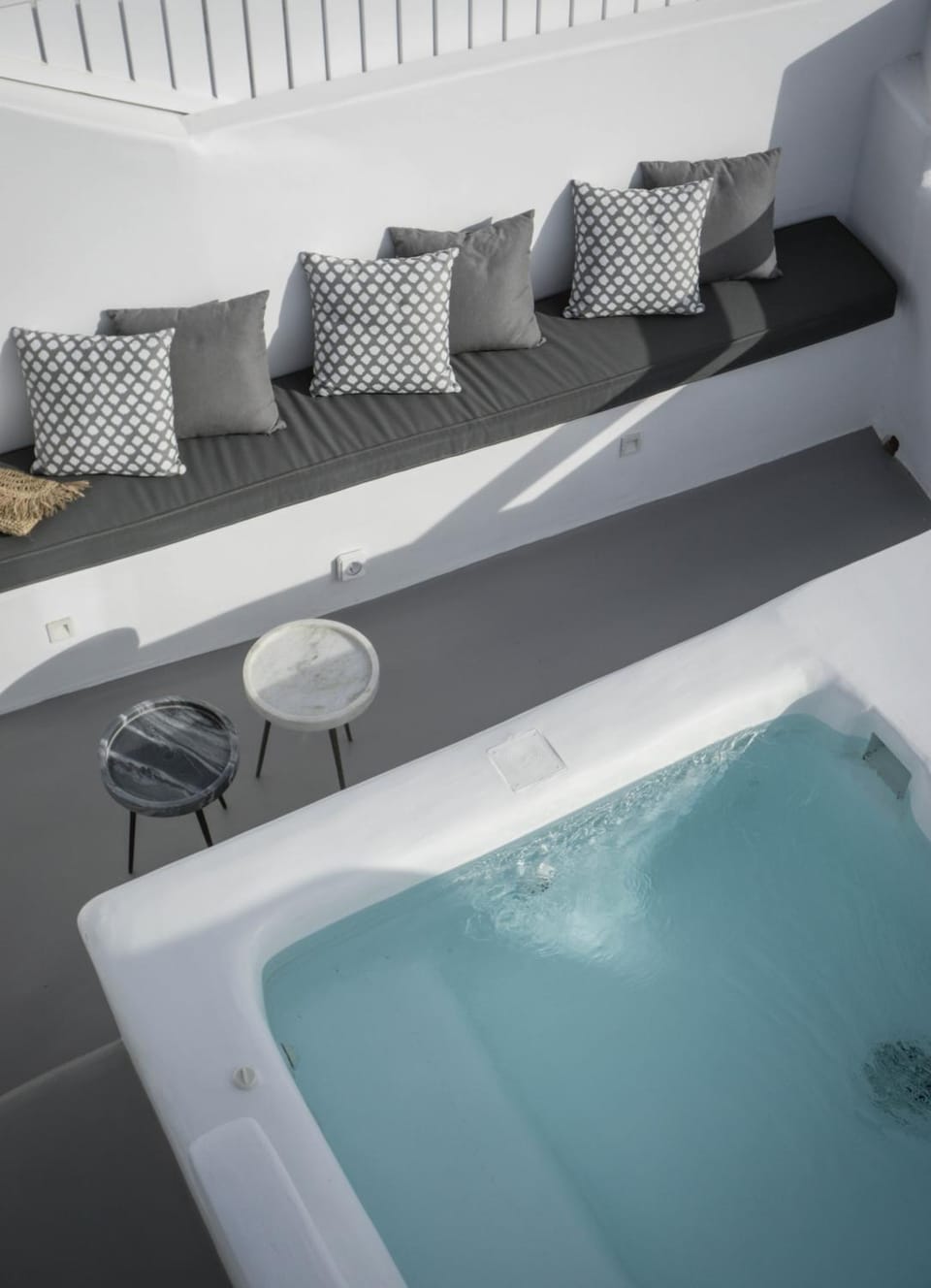 Swimming pool, Swimming pool