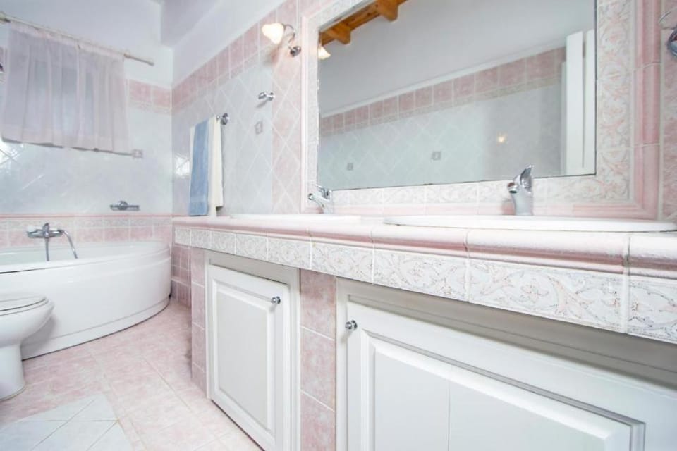 Bathroom, Bath