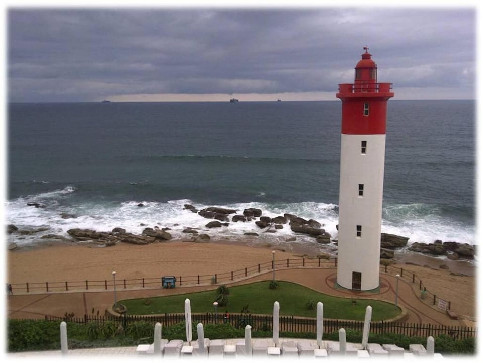 Beachfront Bliss Apartment in Umhlanga