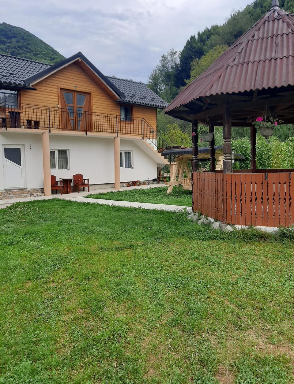 Cabana plaiului House in Romania