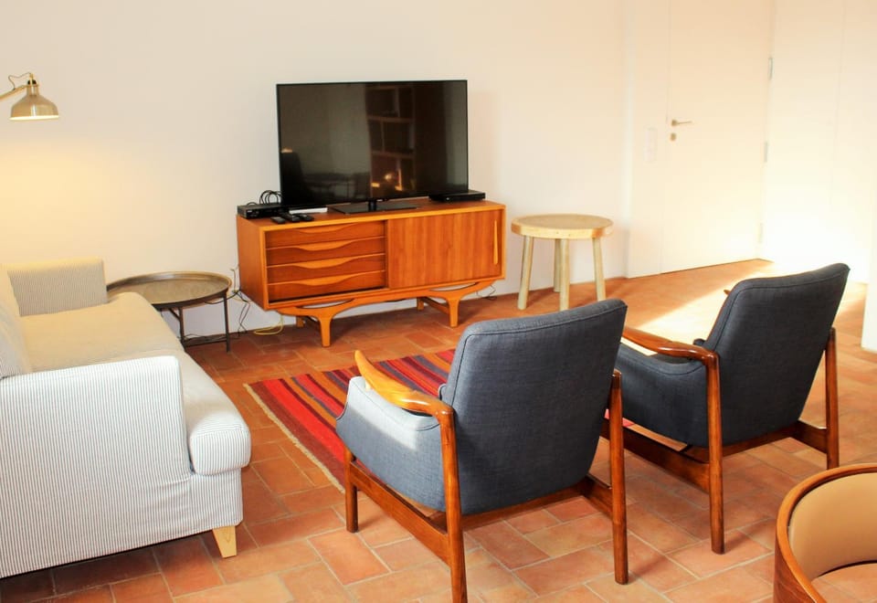 Communal lounge/ TV room, Living room