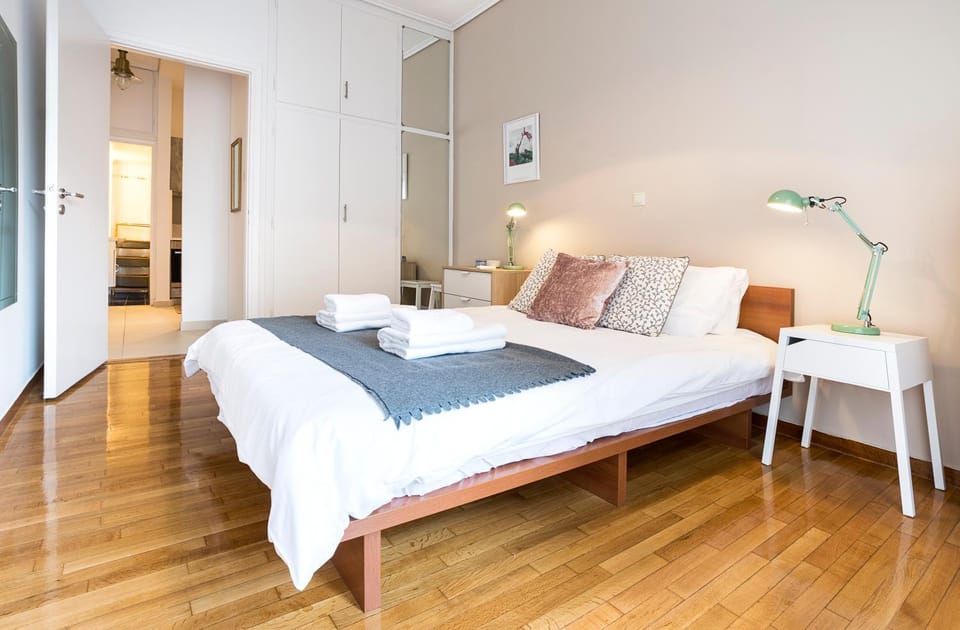 1 KM from The Acropolis 1 Bedroom Apt Apartment in Athens