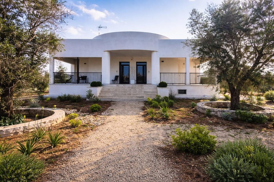 Property building, Natural landscape, Garden, Garden view