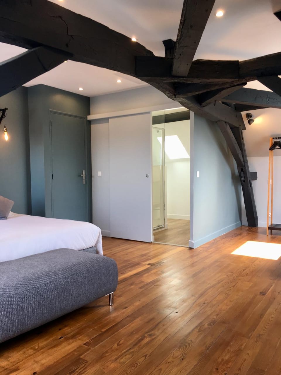 Bathroom, Bedroom