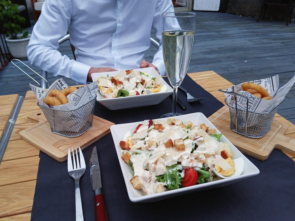 Restaurant/places to eat