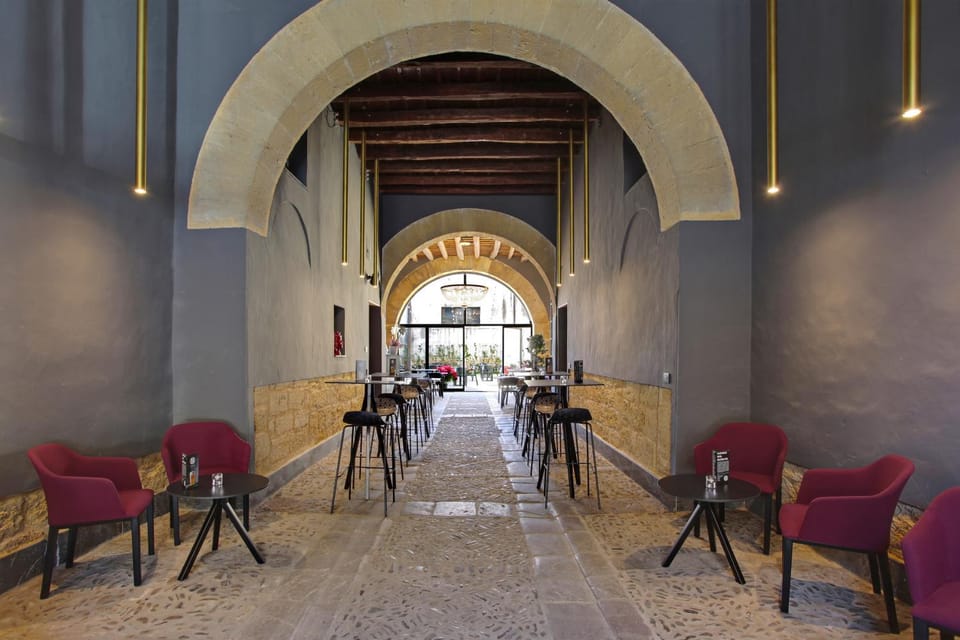 Patio, Internal: Not applicable to any particular room