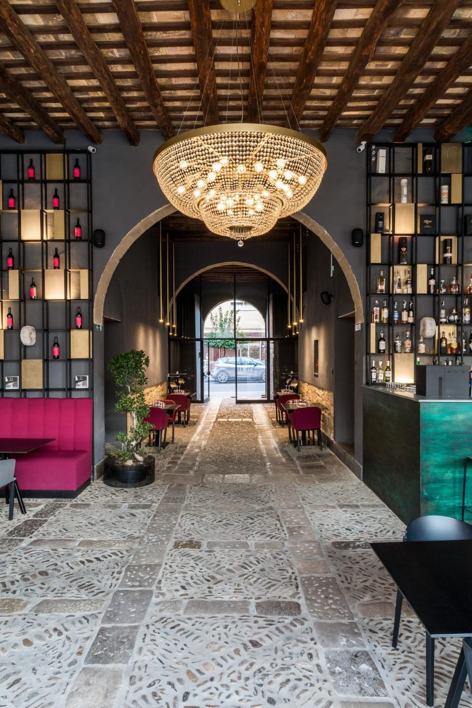 Restaurant/places to eat, On site
