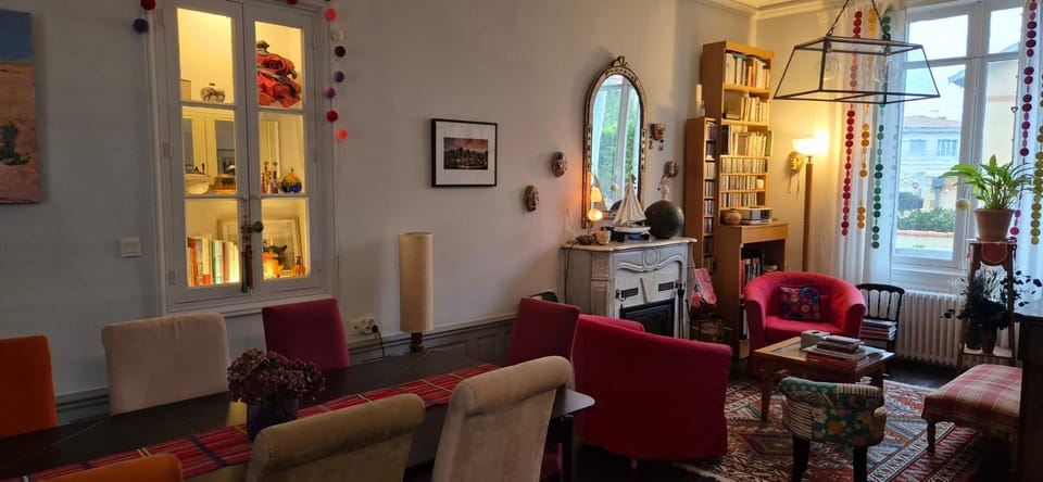 Chambres d'hôtes Le Clos Bleu Bed and Breakfast in La Rochelle