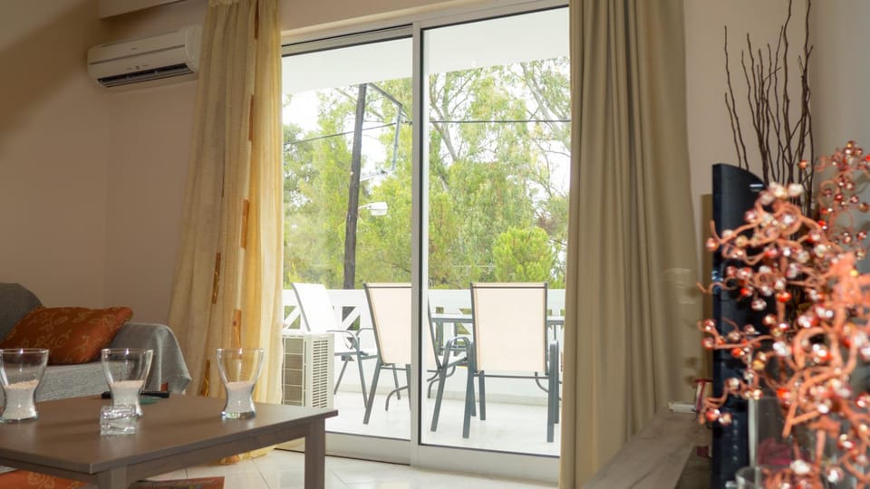Balcony/Terrace, Living room