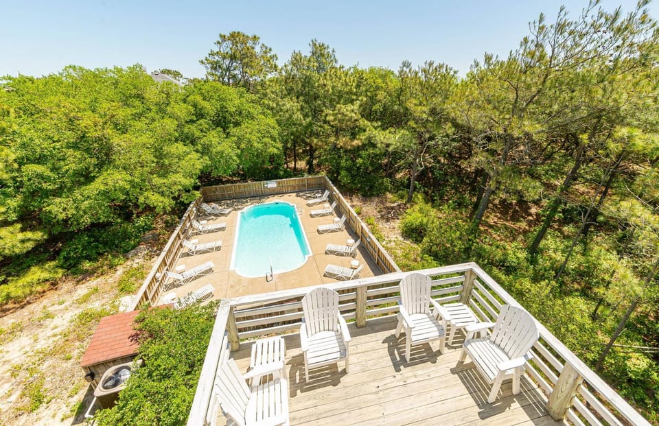 Carotank Clubhouse - Corolla Village, 200 Yds to Beach, Foosball, Pool, Hot Tub, Flex Stays House in Corolla