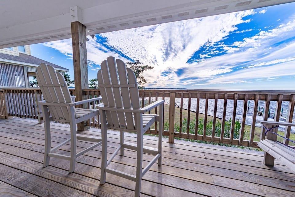 Sunset Joy - KDH MP 6, Soundfront, Sound View, Kayak, Community Boat Ramp, Pets OK, Flex Stays House in Kill Devil Hills