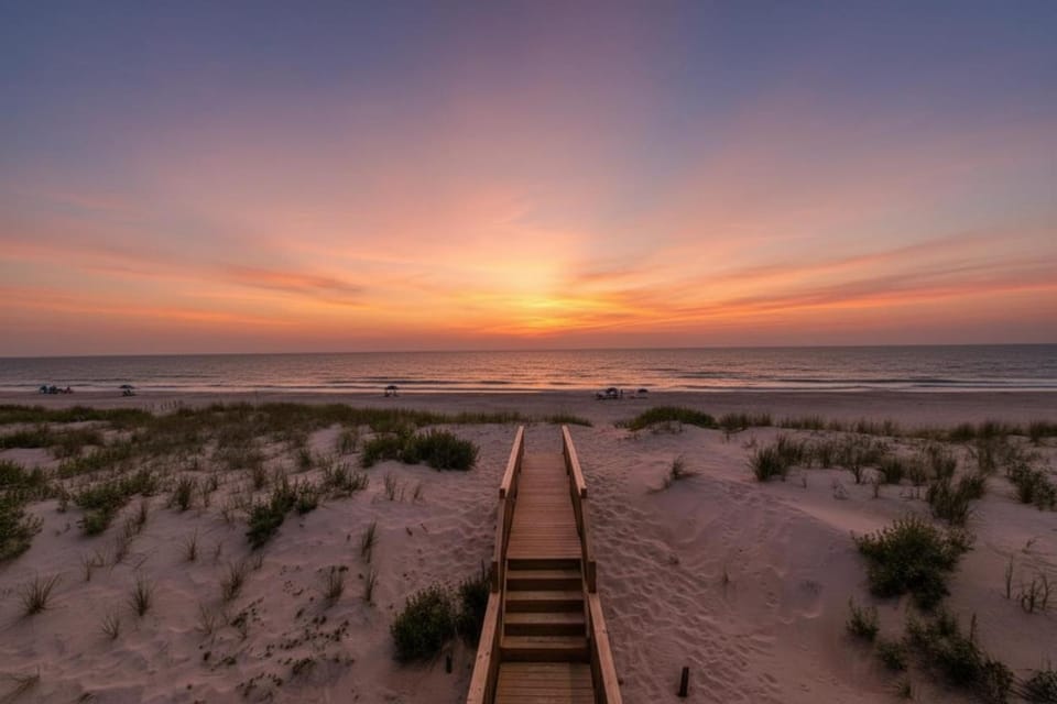 Aqua Dreams - S Nags Head MP 20, Oceanfront, Hot Tub, Rec Room, Arcade Game, Flex Stays All Year House in Nags Head