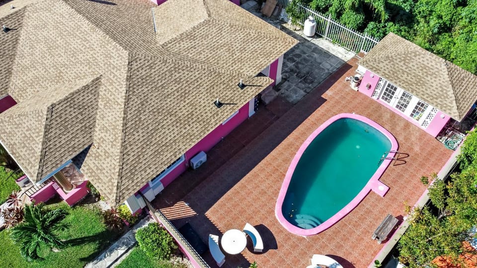 Bird's eye view, Swimming pool, sunbed
