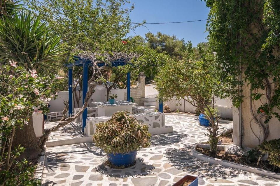 Tina's Apartments Apartment in Milos