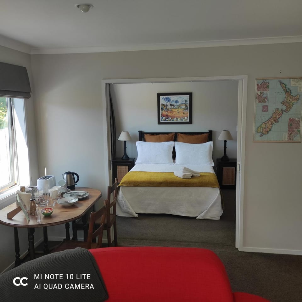 Castor Bay Homestay Bed and Breakfast in Auckland
