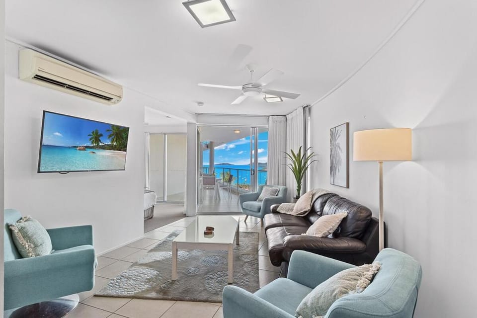Serenity Views Apartment in Airlie Beach