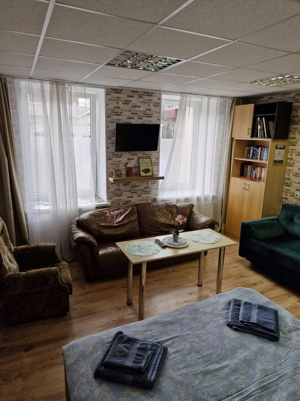 TV and multimedia, Photo of the whole room, Seating area