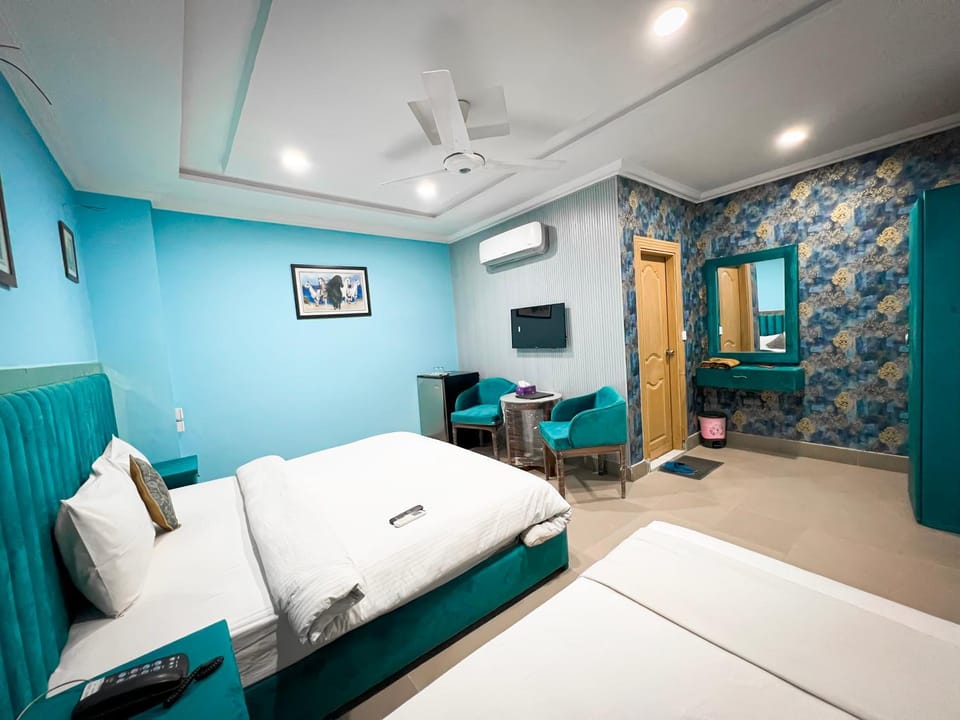 Bed, TV and multimedia, Photo of the whole room, Bedroom, air conditioner
