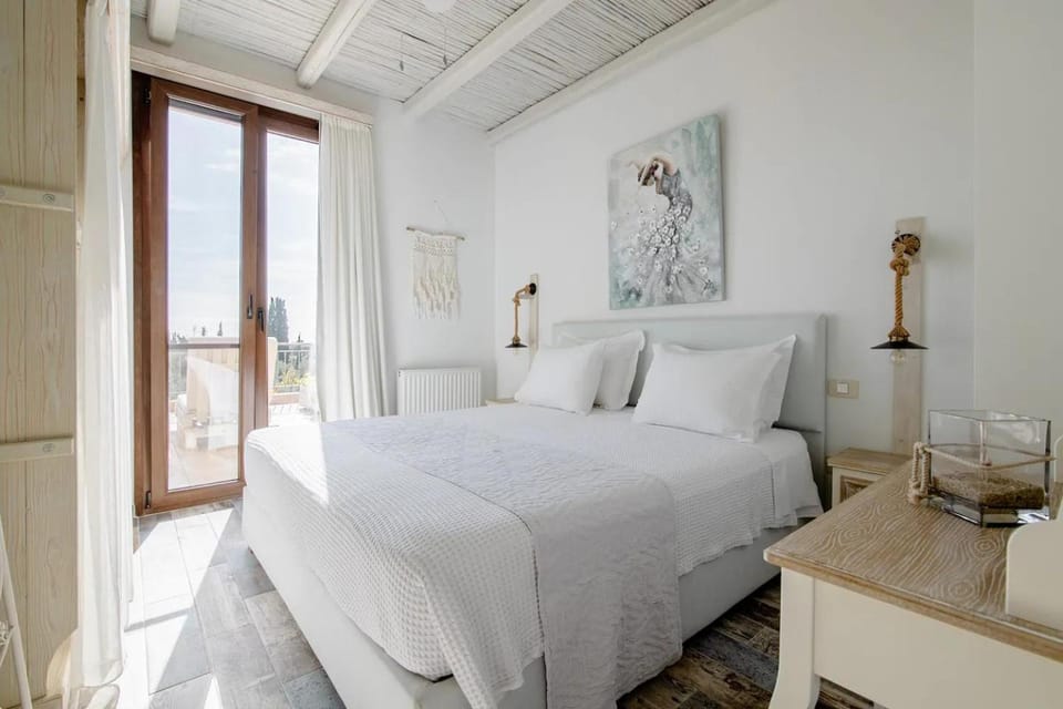 Bed, View (from property/room), Bedroom, Garden view, Sea view