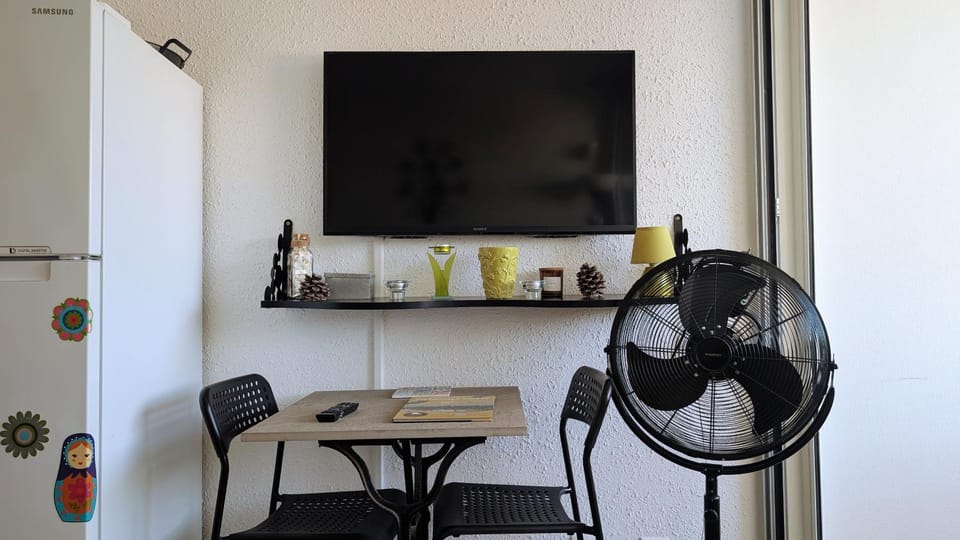 T2 vue centre ville -Le viking 50m mer Apartment in La Grande-Motte