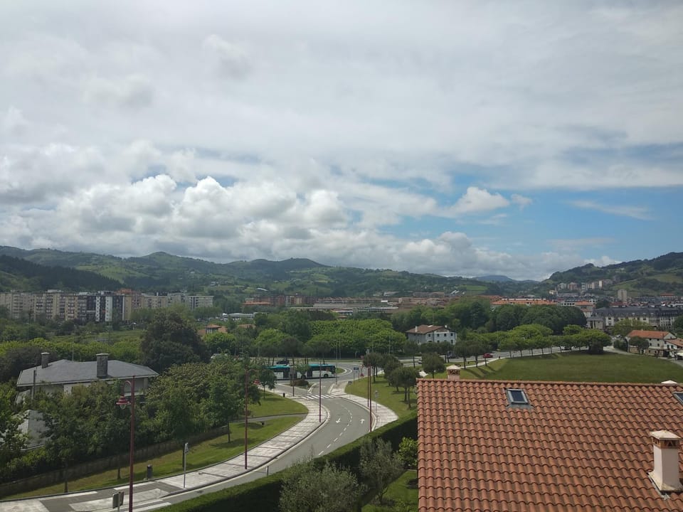 Nearby landmark, Off site