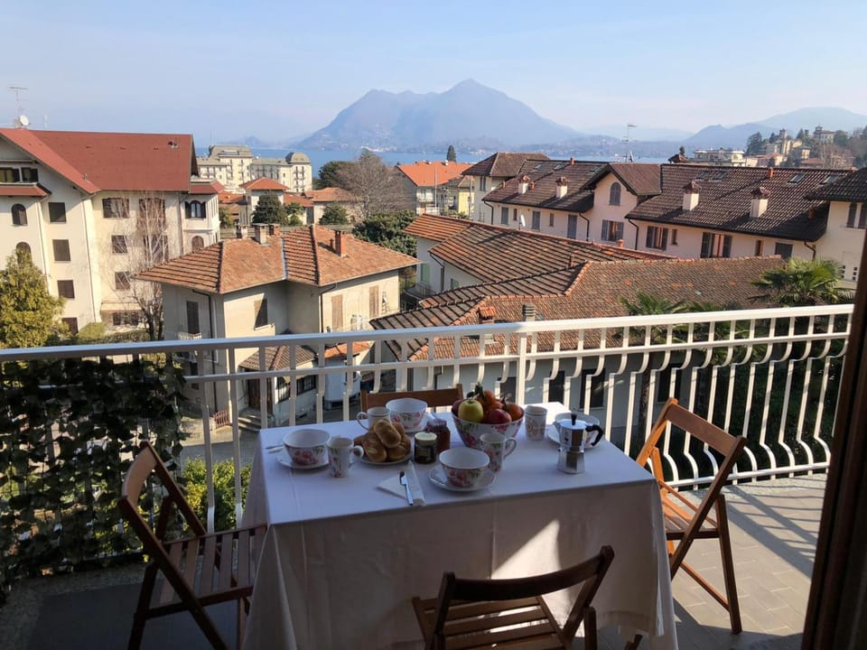 Beth Apartment in Stresa