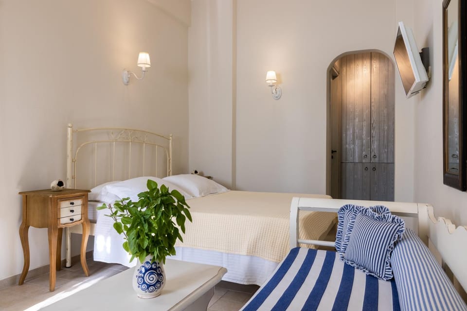 Monachofolitses Apartment hotel in Milos