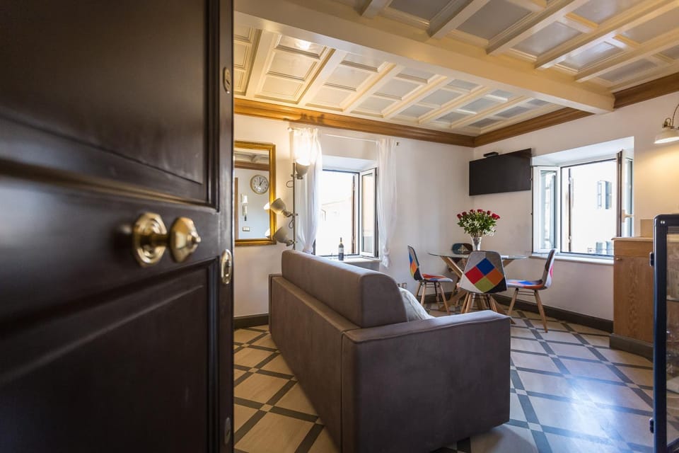 Communal lounge/ TV room