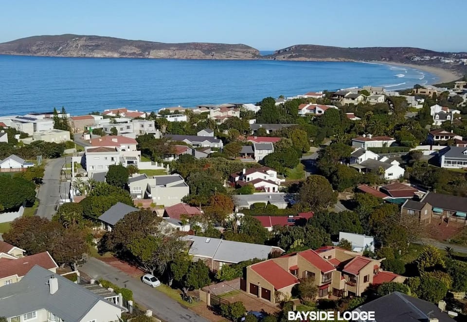 Nearby landmark, View (from property/room), Beach