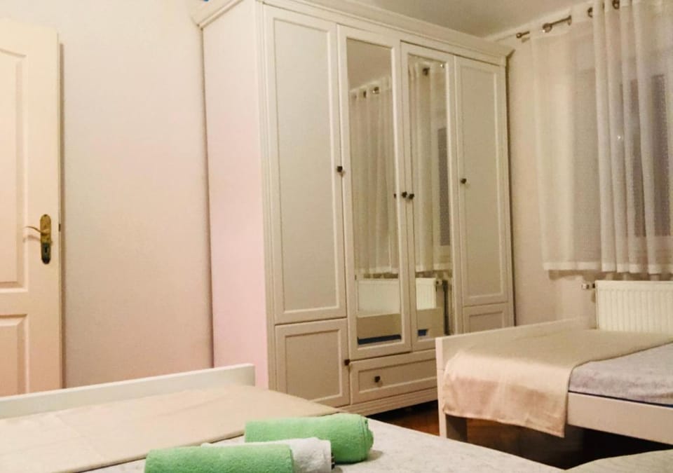 Bed, Decorative detail, Bedroom, Family