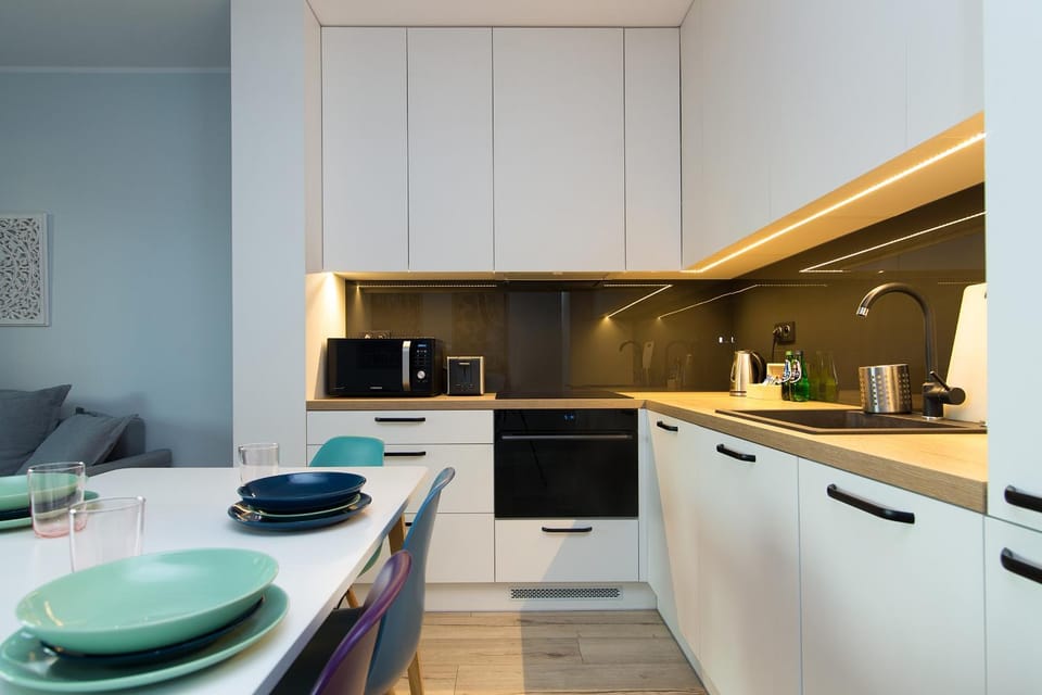 Coffee/tea facilities, Kitchen or kitchenette, Dining area