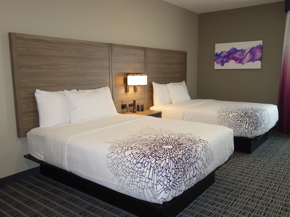 Bed, TV and multimedia, Bedroom, locker