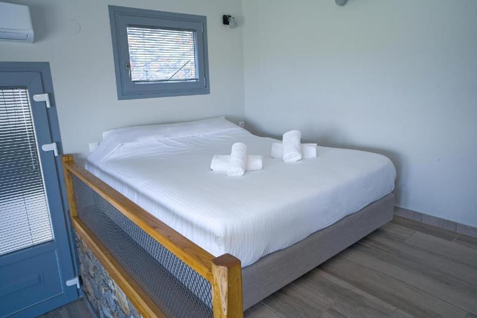 Ktima Faki, Olympus Mountain Accommodation & Retreat Bed and Breakfast in Pieria, Greece