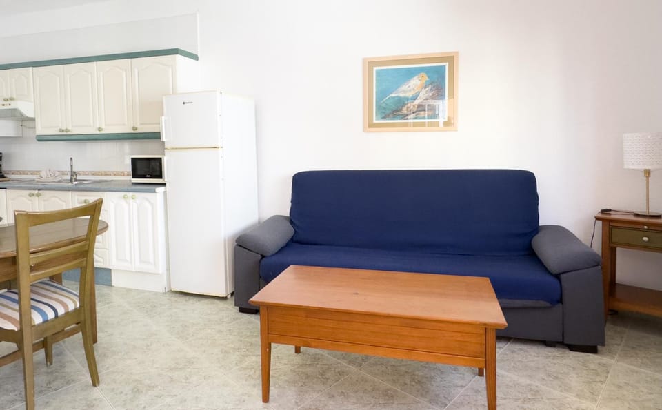 TV and multimedia, Kitchen or kitchenette, Living room